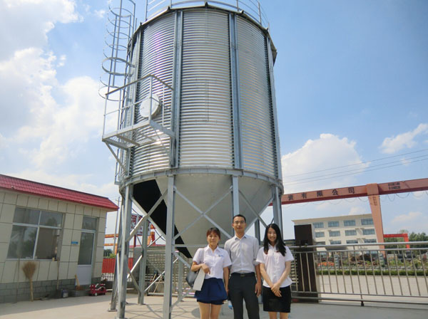 澳大利亞客戶來訪---泰安雪萊倉儲機械設備有限公司！